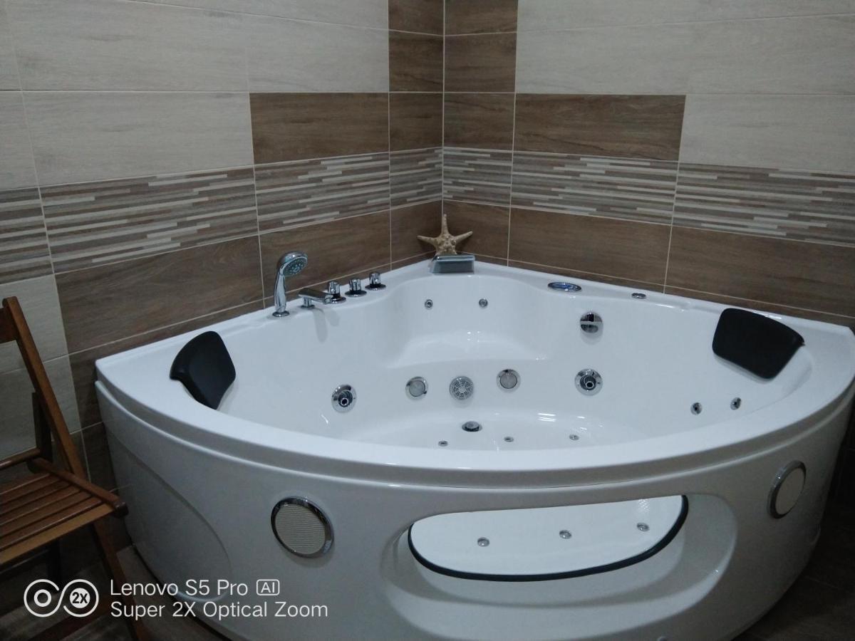 Apartman S Virivkou A Infrasaunou V Olomouci المظهر الخارجي الصورة
